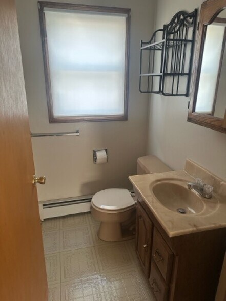 Building Photo - 309 High St