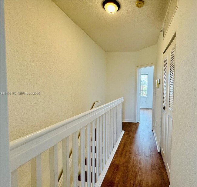 Building Photo - 771 SW 148th Ave