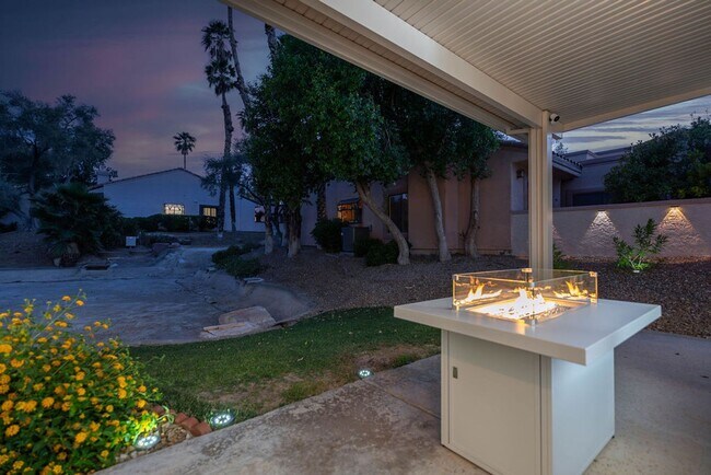 Building Photo - 3238 Brookfield Dr