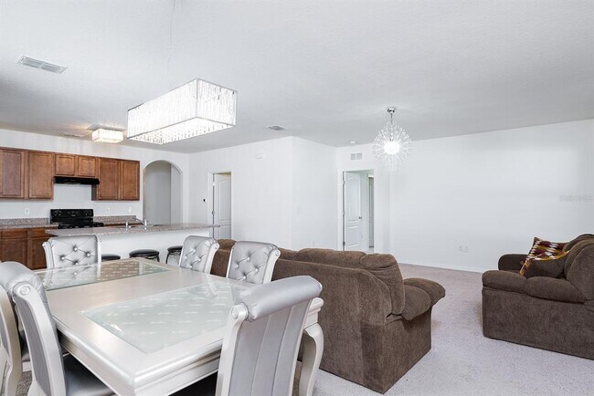 Building Photo - 4190 Roberta Dr