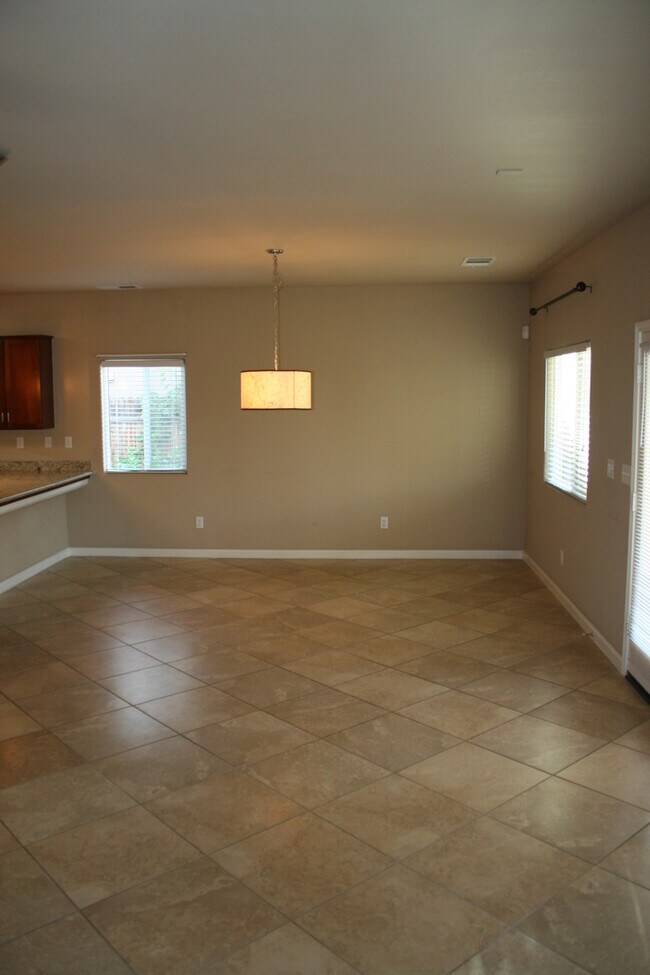 Building Photo - 12606 Willowdale Dr