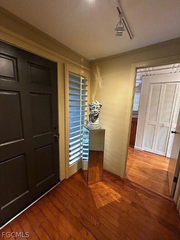 Building Photo - 1702 Hill Ave