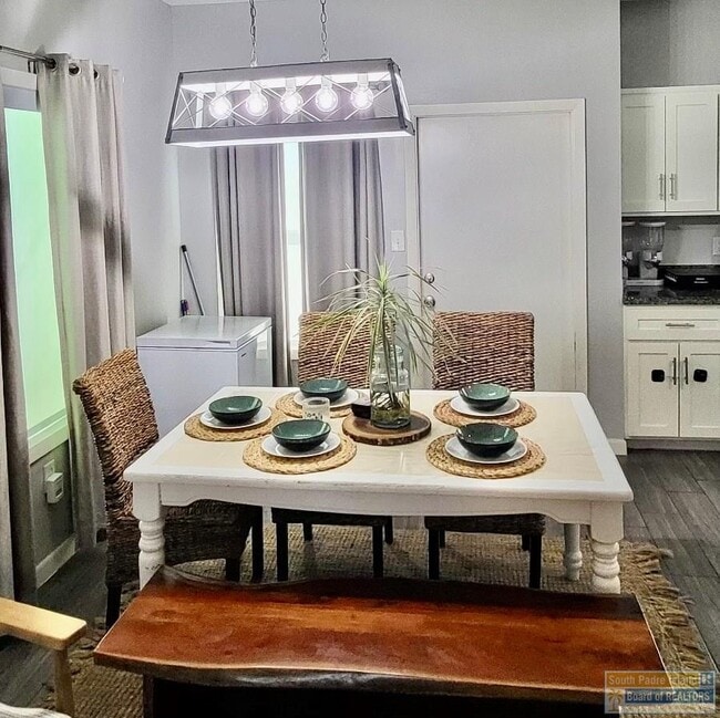 Building Photo - 219 Las Joyas Blvd