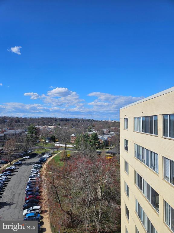 Building Photo - 6631 Wakefield Dr