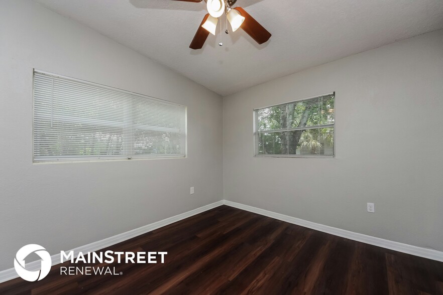Building Photo - 6143 Bolling Dr