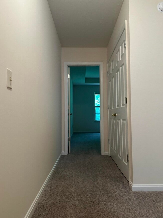 Building Photo - 1017 Smither Dr