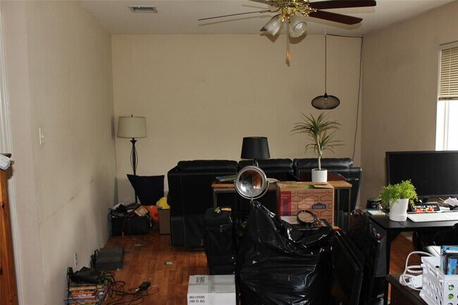 Building Photo - 810 Minturn Ln