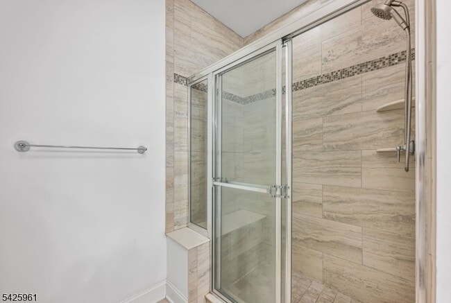 Building Photo - 63 Autumn Way