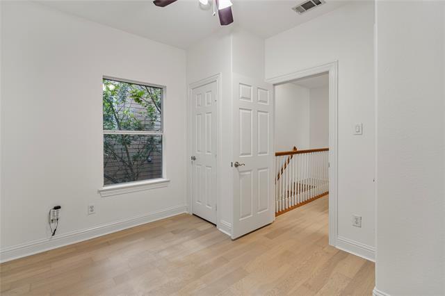 Building Photo - 5617 Lindell Ave