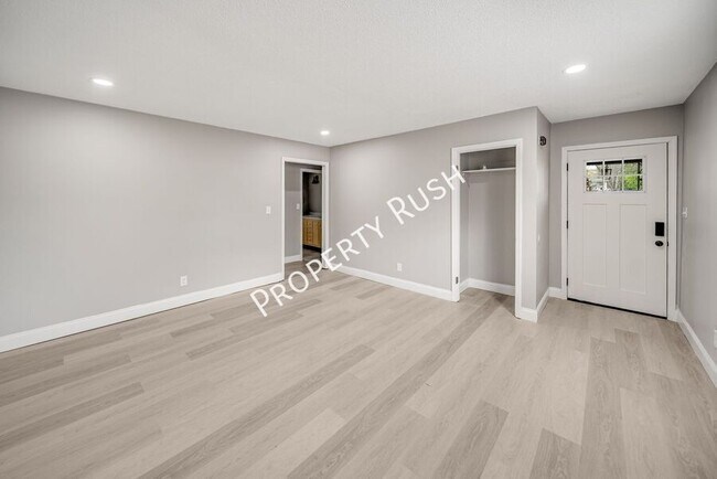 Building Photo - 7118 Shepherd View Cir