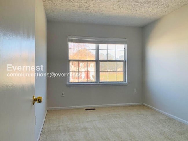 Building Photo - 8627 Reinecke Ct