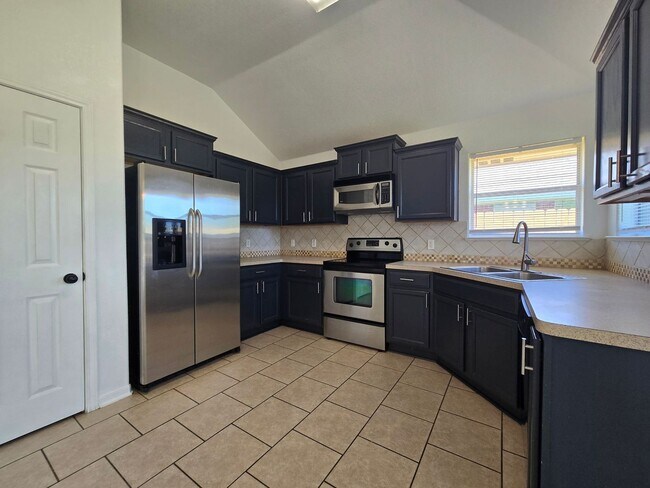 Building Photo - 5905 Lolly Loop