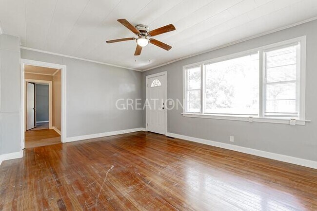 Building Photo - Charming 4 Bedroom in Batesburg-Leesville!