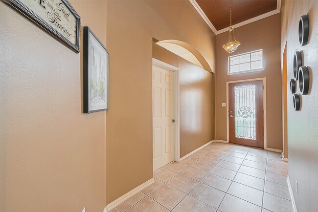 Building Photo - 10323 Emerald Pine Dr