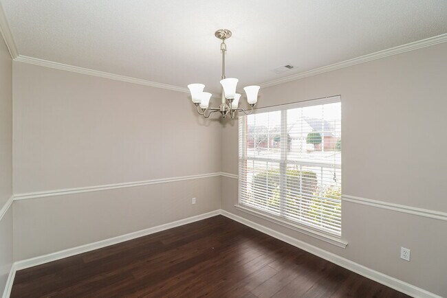 Building Photo - 2792 Shady Well