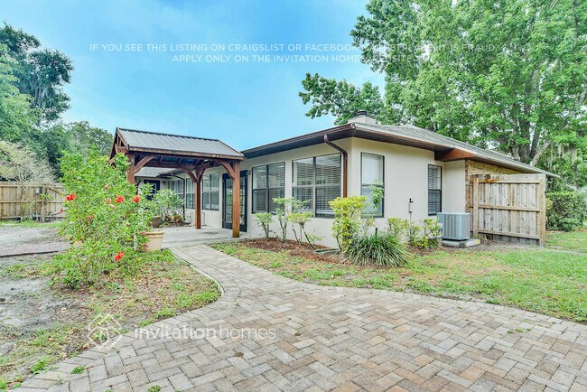 Building Photo - 1751 Moss Ct