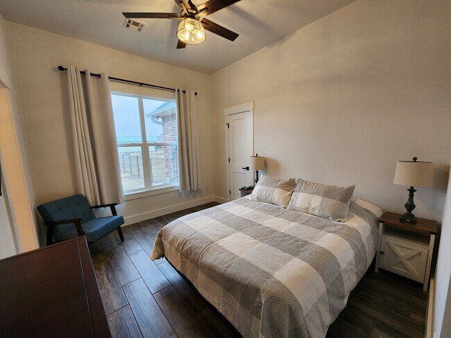 private room - 8321 SW 109th Ter