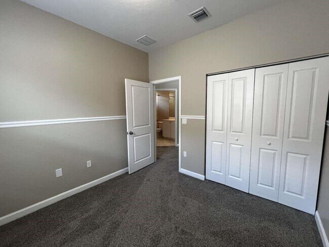 Building Photo - 12643 NW 32nd Ct