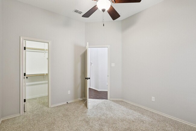 Building Photo - 7509 Bunker Ct