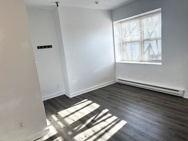 Building Photo - Elks Apartments