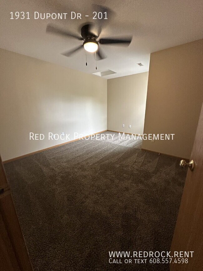 Building Photo - 1931 Dupont Dr