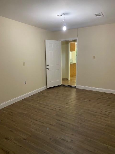 Building Photo - 16115 Woodlawn Acres Ave