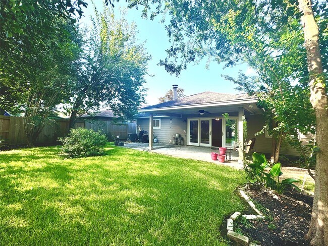 Building Photo - 310 Knoll Forest Dr