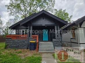 Building Photo - Beautiful 4 Bedroom 2 Bathroom in Kansas City!