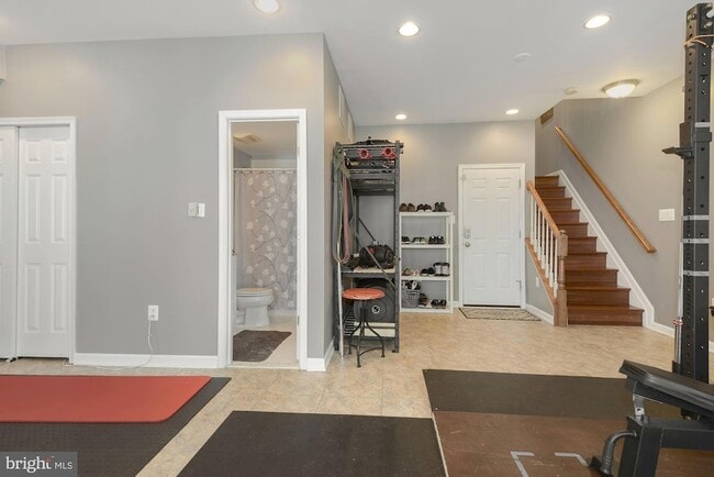 Building Photo - 47675 Loweland Terrace