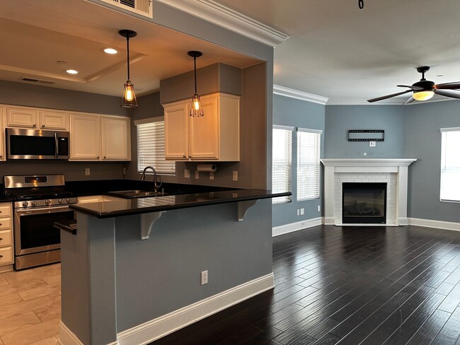 Building Photo - Redlands Townhome For Rent!