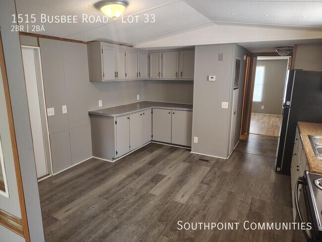 Building Photo - 1515 Busbee Rd