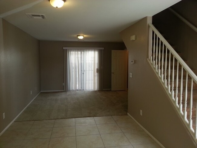 Building Photo - Beautiful 2 Story 2 Bedroom Home!