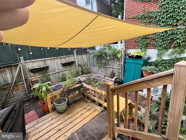 Building Photo - 1610 4th St NW