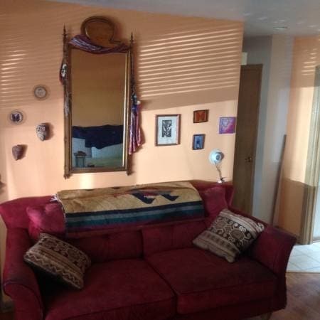 Building Photo - 9437 Burlington Ave