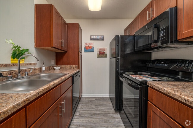 Interior Photo - HollyView