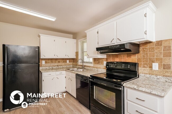 Building Photo - 9765 Virginianna Dr