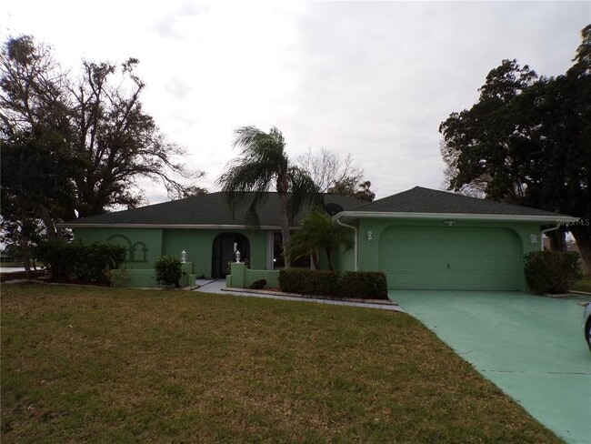 Building Photo - 2437 Greenland Ct