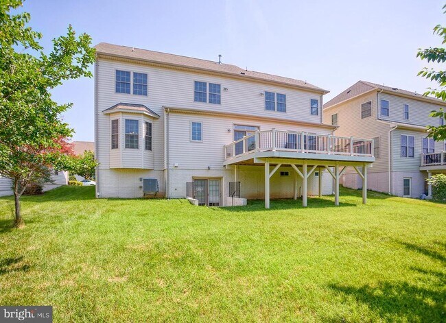 Building Photo - 13336 Redspire Dr