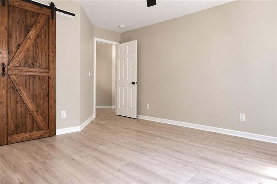 Building Photo - 510 Parkstone Ln