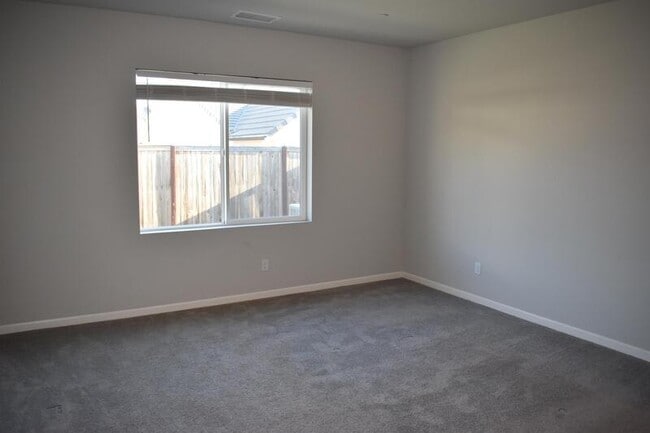 Building Photo - 610 Wood Crest Ave