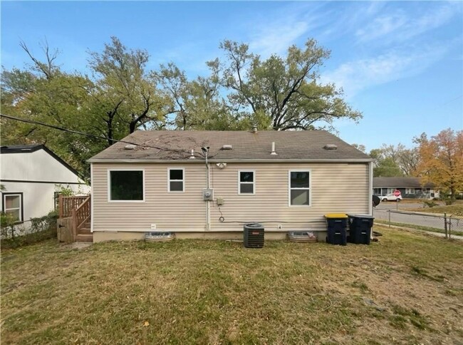 Building Photo - AFFORDABLE HOME FOR RENT IN KANSAS