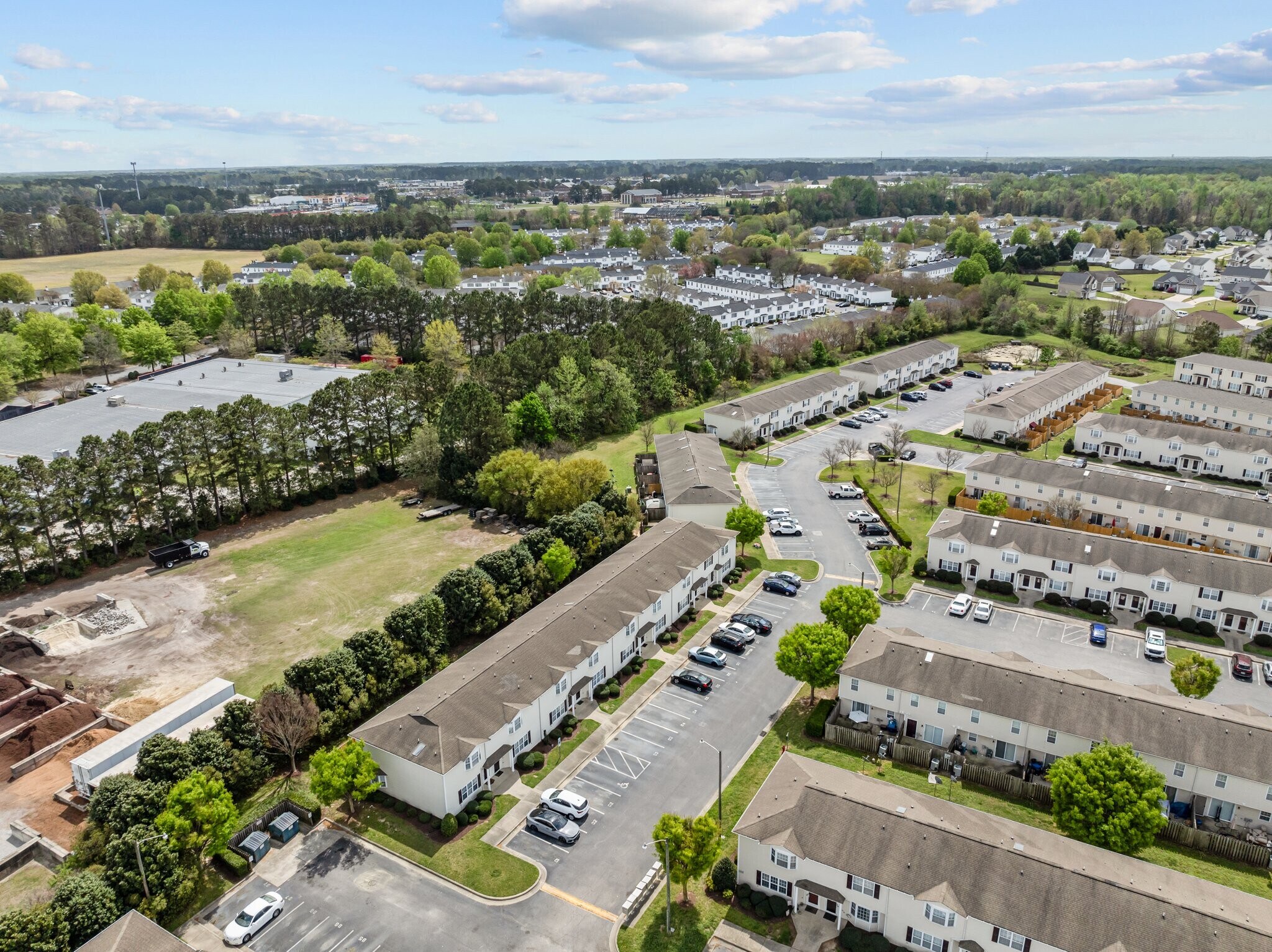 Building Photo - 3809 E Vancroft Cir