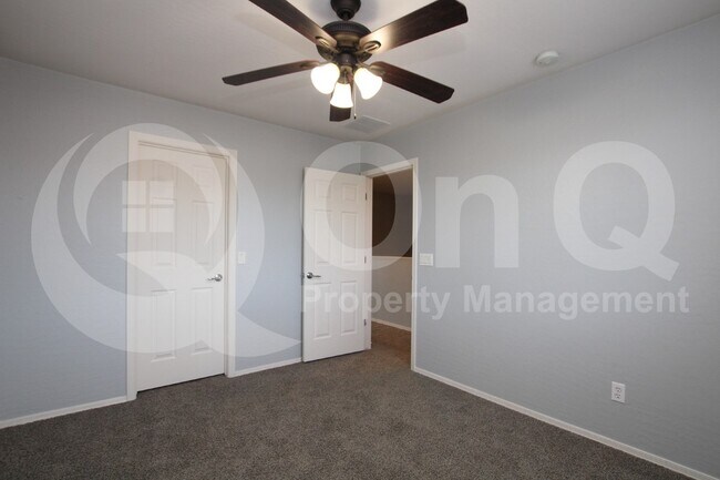 Building Photo - 359 E Brook St