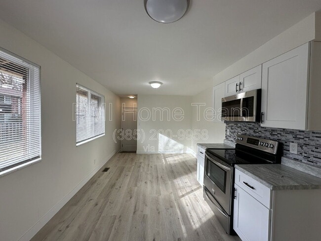 Building Photo - 765 Grant Ave