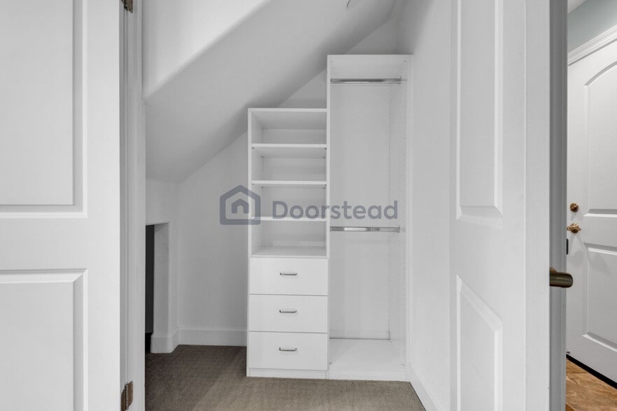 Building Photo - 508 Solomon Ter