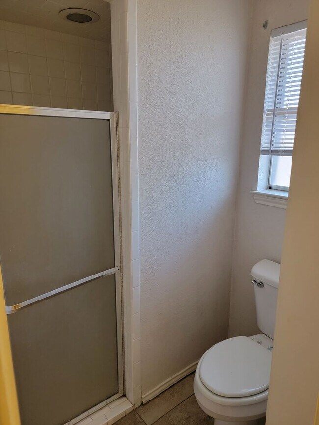 Building Photo - 6433-6435 Brookhaven Trail