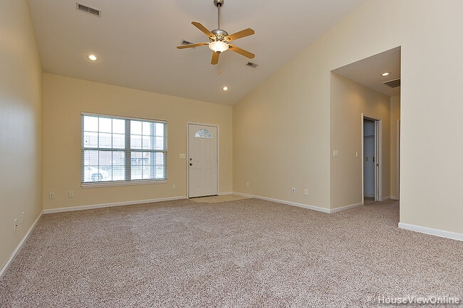 Building Photo - Duplex in Cape Girardeau