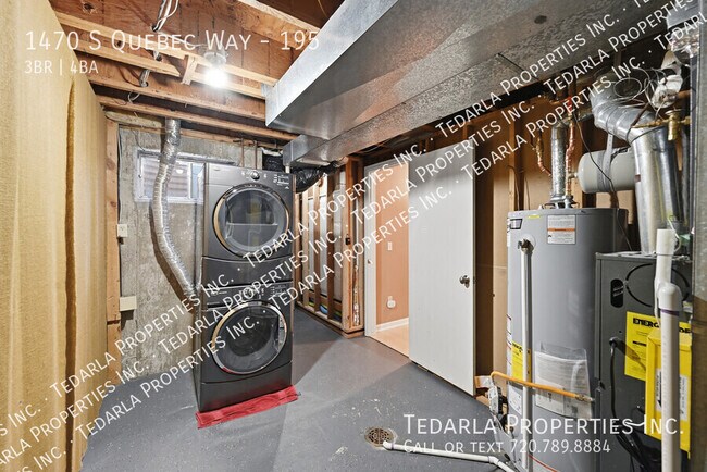 Building Photo - 1470 S Quebec Way