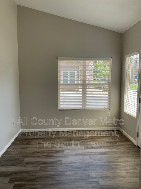 Building Photo - 3235 S Walden Ct