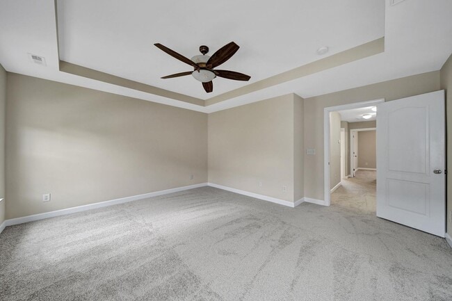 Building Photo - Beautiful Three Bed Two and Half Bath Town...
